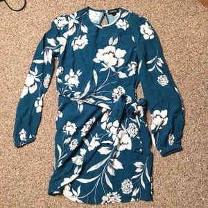 Yumi Kim Floral Long Sleeve Wrap Dress Size Small